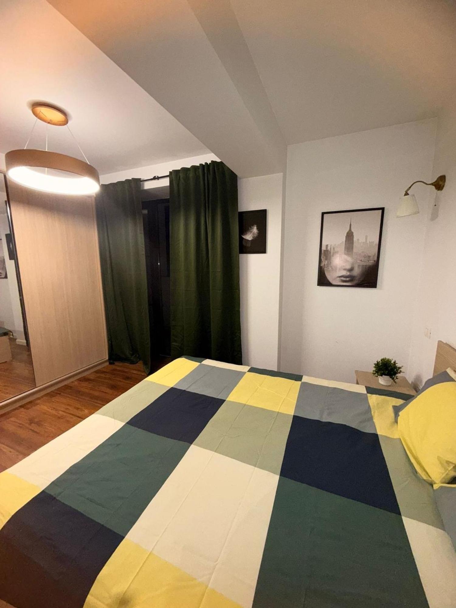 Cozy Apartment With Self Check-In Near Promenada Mall And Verdi Park Bucharest Exterior photo